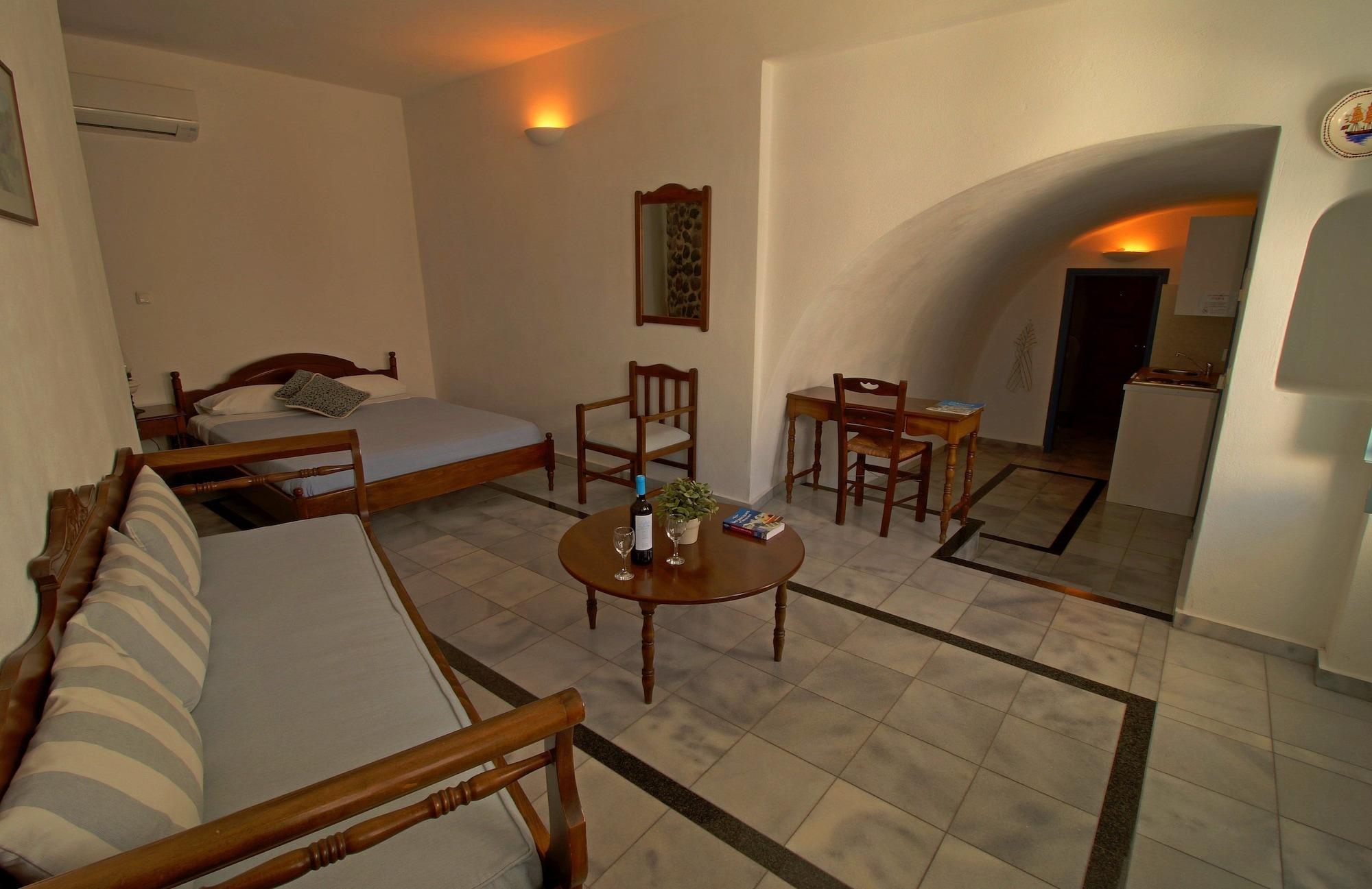 Aparthotel Aethrio 3*
