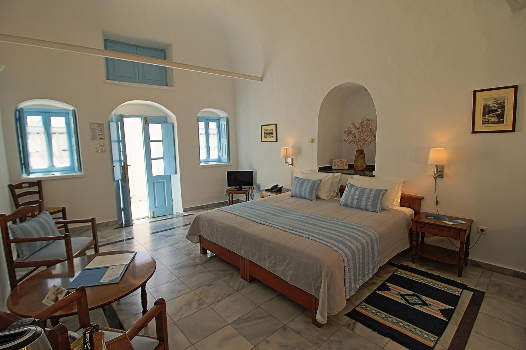 Aparthotel Aethrio 3*